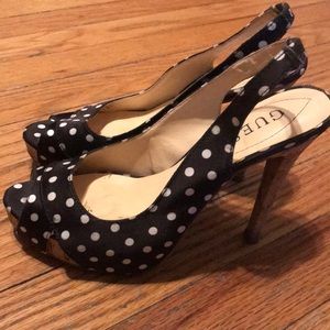 Price drop! 🌺 Black and white polka dot pumps!